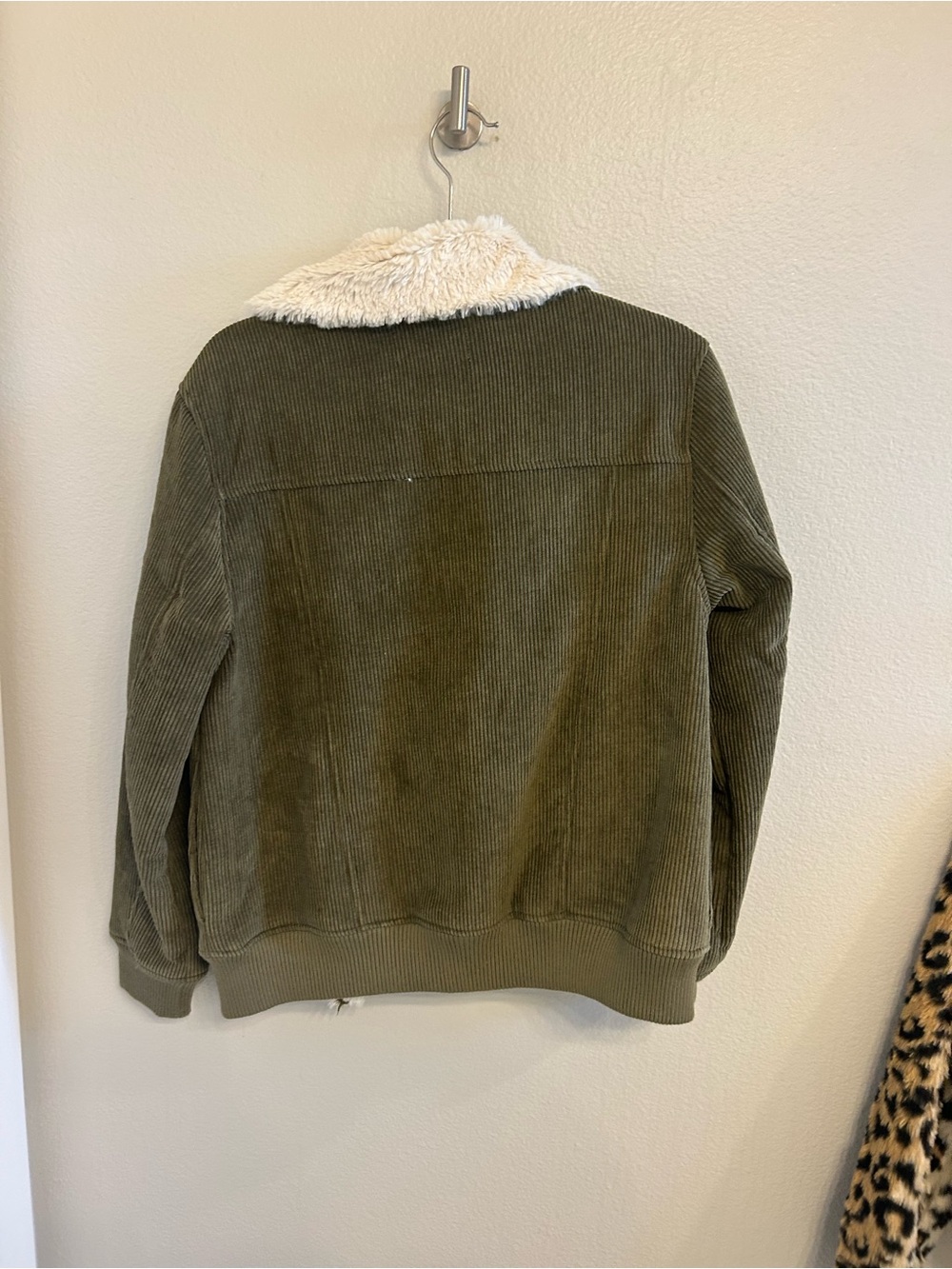 MINKPINK Olive Corduroy Bomber Jacket with Cream Sherpa Collar - Picture 2 of 4